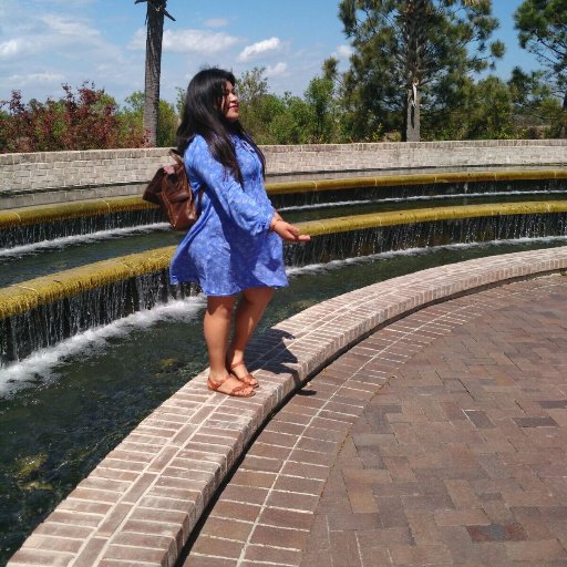 We are surrounded by lies and people who talk way toooo much| UCF | Rollins | Follow me on Insta: Dulce.rb
