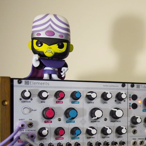 MoonlitSynths's profile picture. Moonlit Journey is a small blog catering to modular synthesis and the eurorack format.

We like to wiggle!