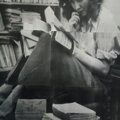 Observando el mundo a la espera de un buen momento para entrar en él.
Entre tanto mirar, escuchar, leer, escribir, gritar... y dejar de fumar