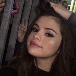 biebrftseles's profile picture. pizza is my happiness 