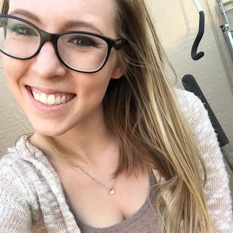 KeelyyRobinson's profile picture. people don't tell you who you are. you tell them.