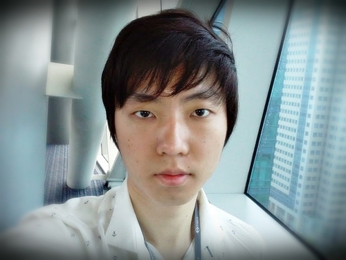 MortalHuman26's profile picture. 관심사 : 사진 여행 독서 스쿼시 만화 야구(LG야 근성 좀 ㅠ 두산으로 갈까;;) 음악 사랑(잘해주는 연구) 등등등 
거주지 : 홍대근처
나이 : 26
직업 : IT R&D
대략 이런 사람임다 즐겁게 트윗해요^^