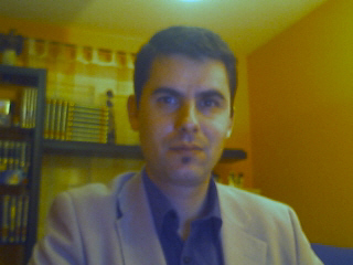 Dedicado los ultimos 12 años al marketing para promición inmobiliaria ahora me inicio en el e-marketing. Nunca es tarde!!!