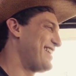 JBPocketsquare's profile picture. I'm just the lowly pocket square of a local sports director. Catch me in all my glory weeknights at 6 and 10 @KGUN 9!