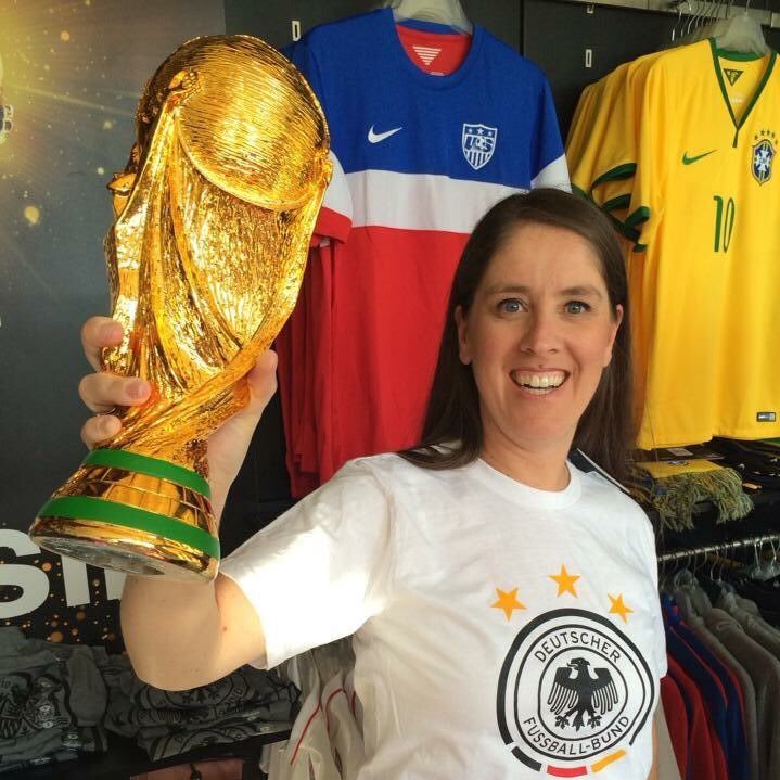 TheDeckster10's profile picture. 