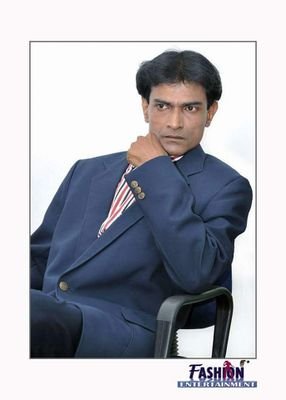 ARDHEND18019656's profile picture. (BOYS + GIRLS)square = COLLEGE SQUARE