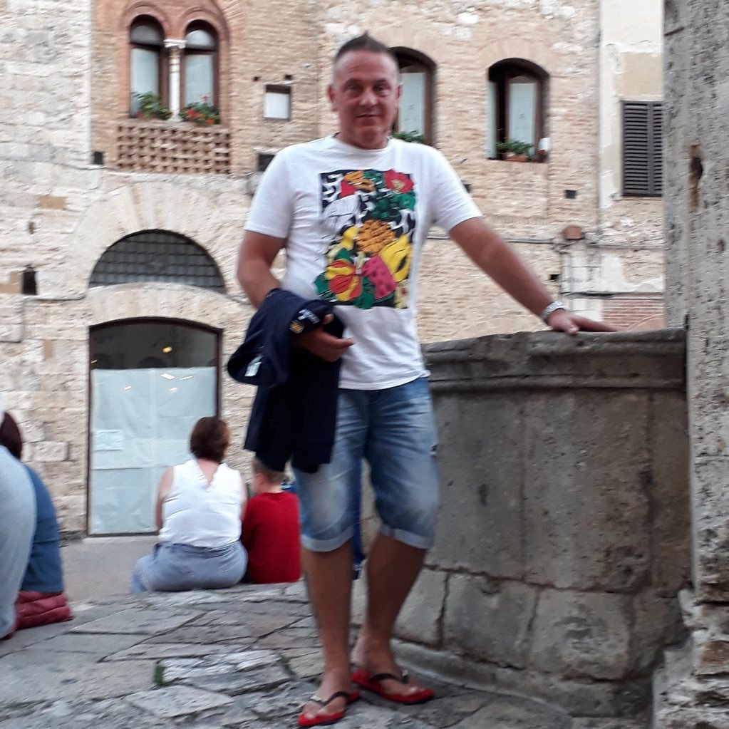 algoritmico_'s profile picture. 