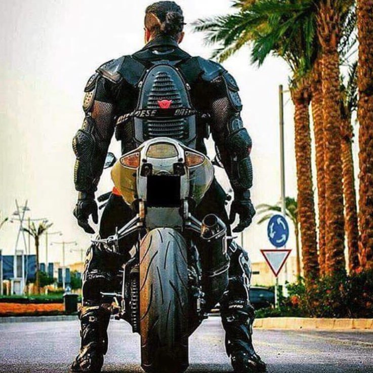 Erhan8073's profile picture. 