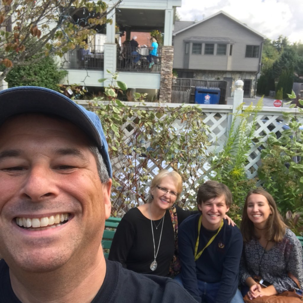 anthony_beaman's profile picture. Linux/Unix Evangelist. Born on April Fool’s day. Left handed. I sneeze a lot.