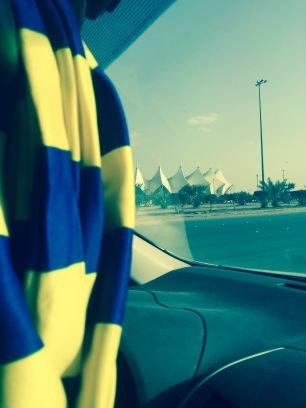 شجع في نادي هو في قلبي الوحيد نادي النصراوي نادي النصراوي مع الايام غلااه يزيد 💛💙.