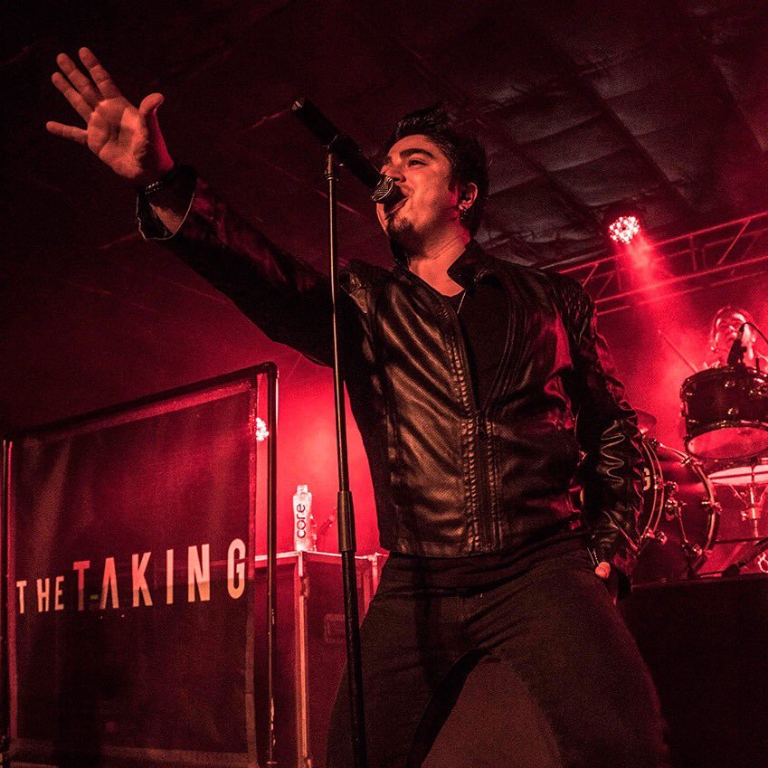 Vocalist for the Texas based Rock Band, The TAKING. Check out our music and let's be friends https://t.co/v8Su1u2ifO / Follow on IG @thetakingalan