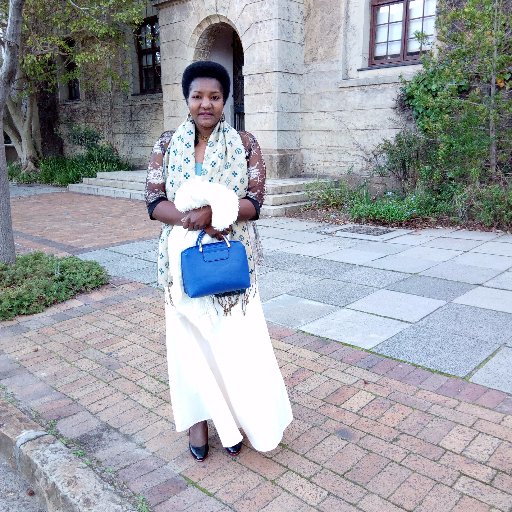 Passionate about Education Technology, Design thinking for social innovation, family and love being me. .🤣