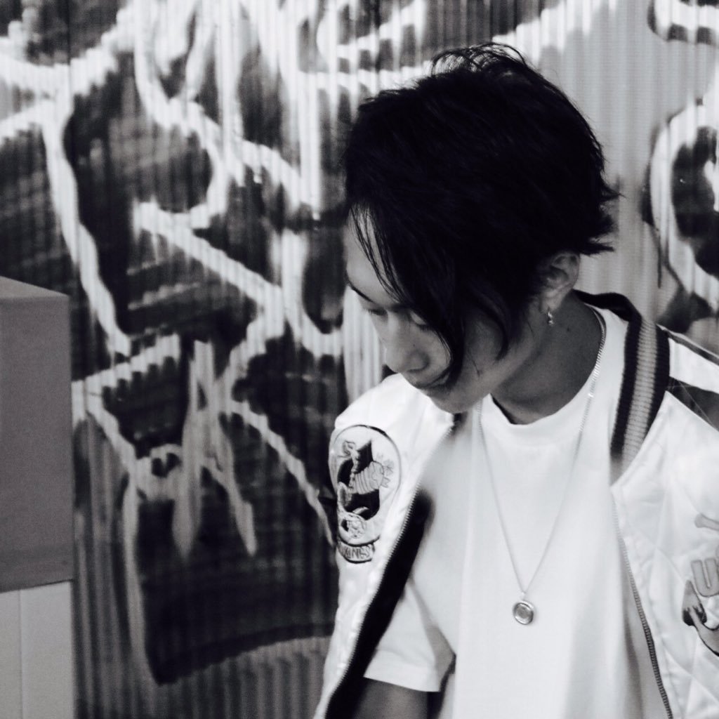 kenpi0308's profile picture. 泣く奴三流 喰いしばりゃ二流 笑い果てしなく そいつが一流