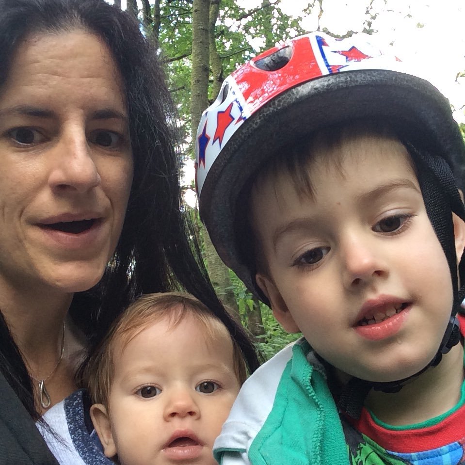 From Valencia (Spain), living in Edinburgh (UK). Mum of 2 amazing boys. Chemistry PhD, Clinical trials, centralised monitoring, RBQM.