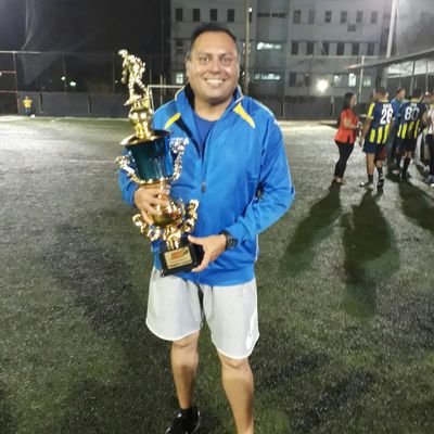 *Lic. Adm. de Finanzas
*Entrenador de Fútbol a nivel Profesional y Preparador de Arqueros
*Ex-Jugador de Fútbol Profesional