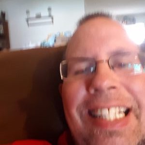 https://t.co/B7nlgFtKVP search for Deez-commentary. i need a publisher. In 93, i went through a car window. My memoirs are full of memories, activities,