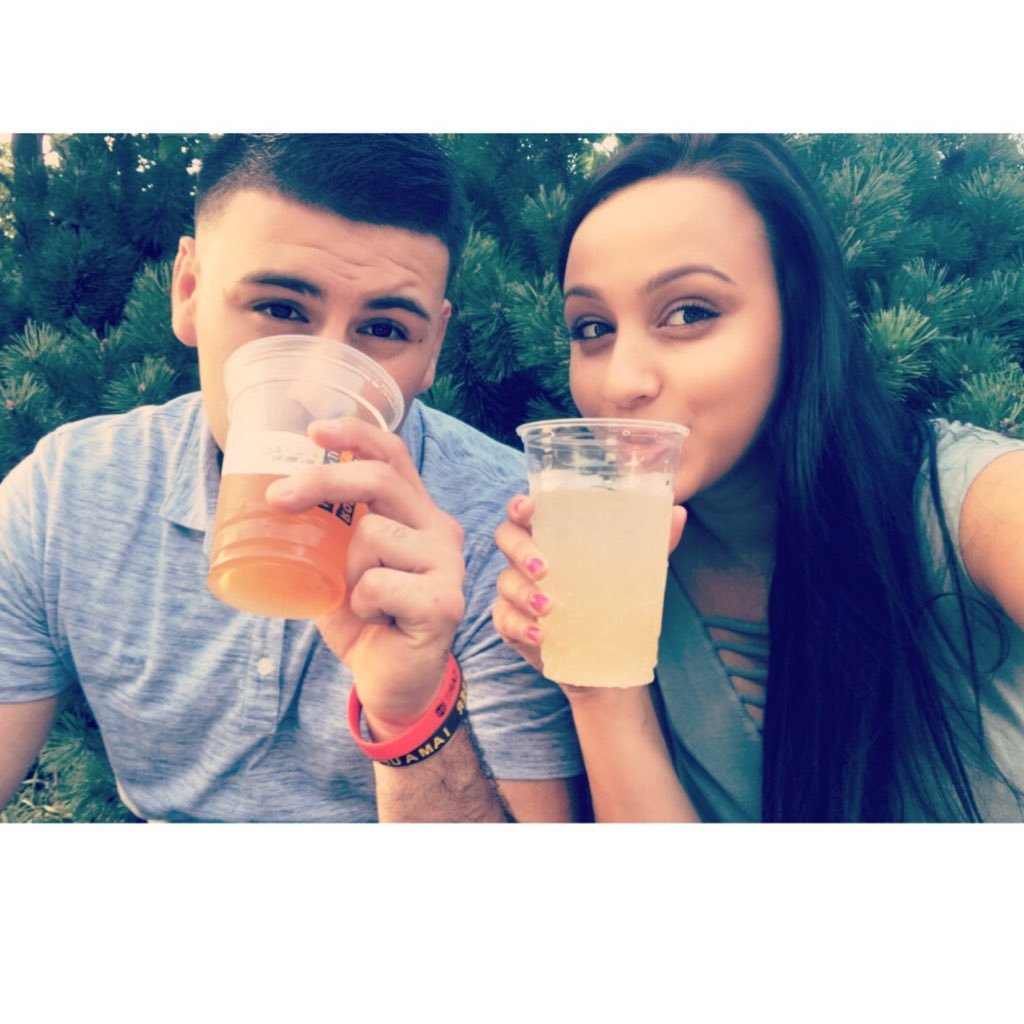 EyooDijana's profile picture. 