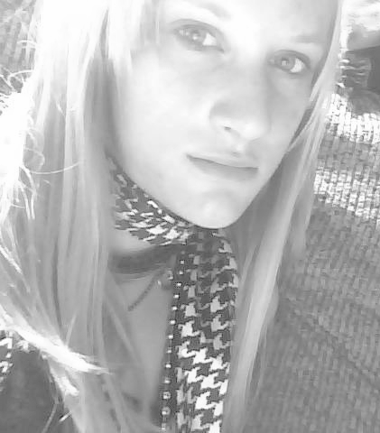 Im 14, i love @justinbieber !! (: Kymberley is the bestie.