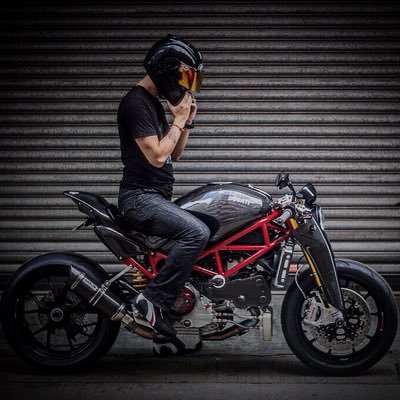 https://t.co/DBwL7nfoqz | Instagram @richyrich168 | Petrolhead | Motorsport | Cars | Motorbikes | Carbon Fiber Specialist | Hong Kong & London