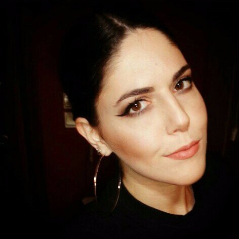 23. Believer. Esthetician/ Cosmetologist/ Makeup Artist. Art is my escape. ♓ Have faith.