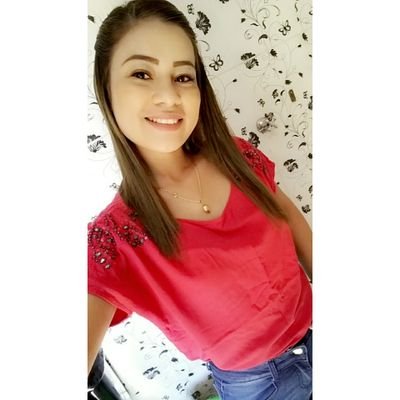 Deixa eu lhe convencer que tu é o ser mais bonito que eu tive a sorte de conhecer. ❤🌺