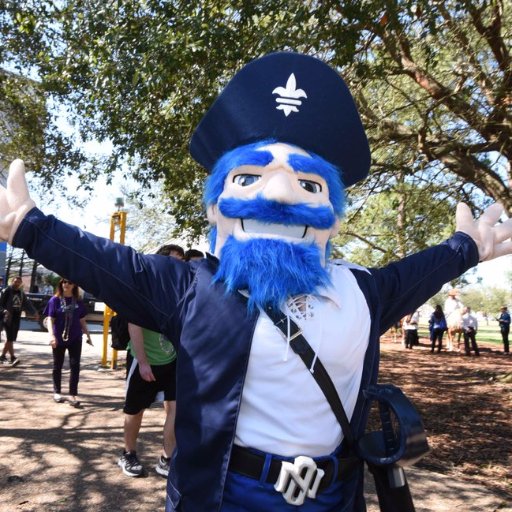 Ahoy! I be the Captain of the UNO Privateers #GeauxUNO #SwordsUP⚔️