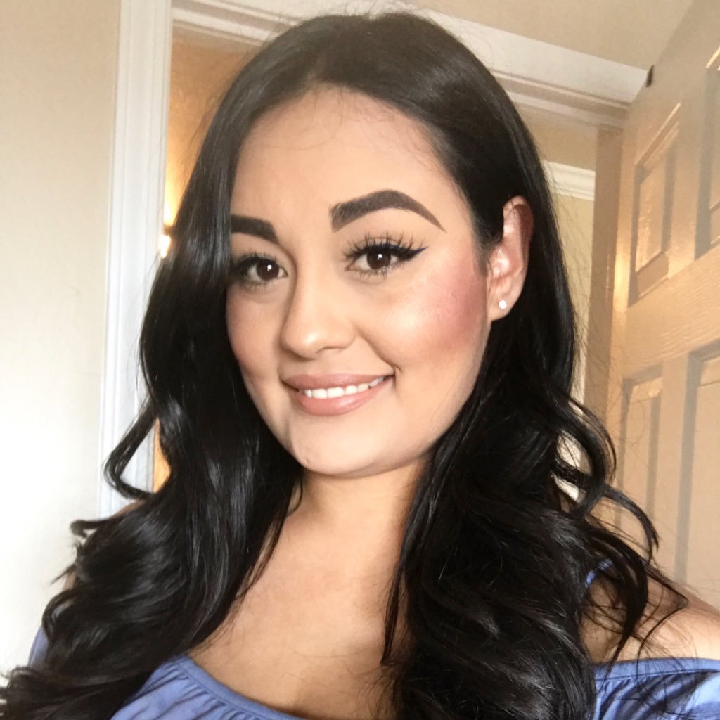 MariaXitlaliB's profile picture. paid Social Media @Vivino ✌🏽