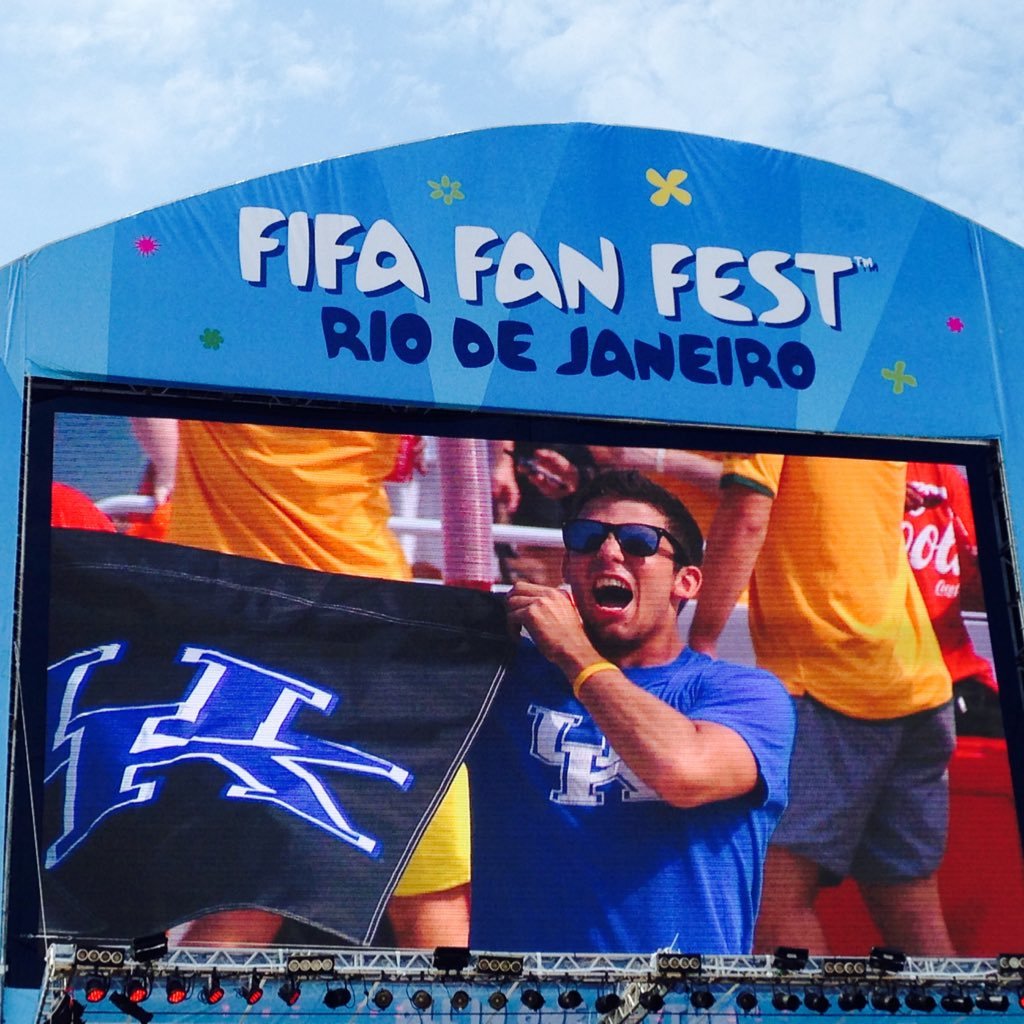 LordRandall10's profile picture. Ron Swanson and Tyler Ulis are my heroes.