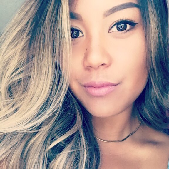 KRYSSI__'s profile picture. Fashion, Football, & Cookies n' Cream ice cream.