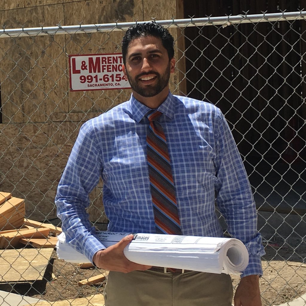 abains99's profile picture. Making dreams come true! Brokering Relationships - Tenant Rep / Landlord Rep / Investment Sales / CRE / Land / $$$