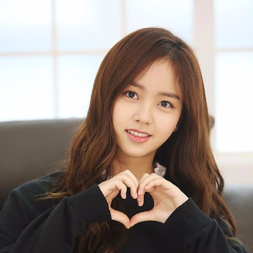 2013.01.-- 부터 나를 팔로우해줬던 @hellokimsohyun
조앤💓소현