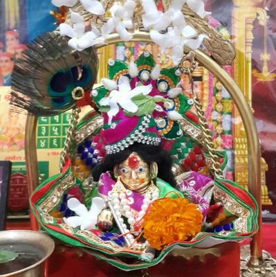 AkankshaShriv's profile picture. Thoughts become things ☺