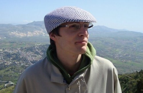 Bonfo22's profile picture. IT addicted.
In airport management involved.
Father of three. The most beautiful thing in the world