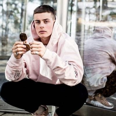 whateverdoyou's profile picture. My one regret in life is that I am not someone else.
