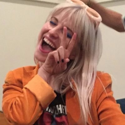 Ative as notificações para ganhar seguidores TODOS OS DIAS. Ajudando todos os fandom's a crescerem. ⚡️