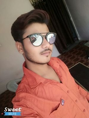 AyushmanSoni7's profile picture. A M S