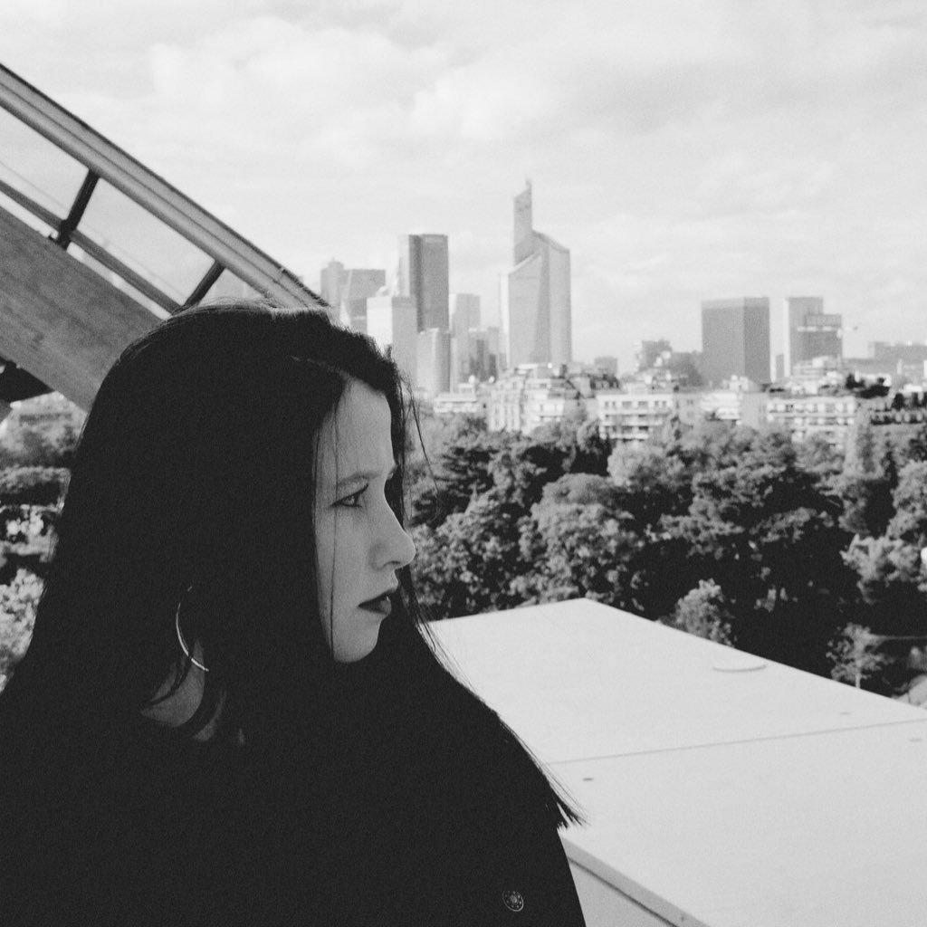 smokxgirl's profile picture. bxl / un neuf neuf neuf