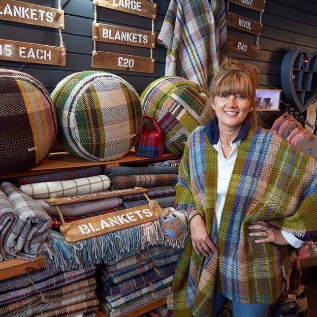 Yorkshire Blankets - Eco friendly 80% wool blankets direct from the weavers using end of line redundant yarns.