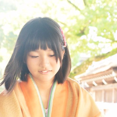 地元稲沢市に所縁がある平安時代の歌人、赤染衛門が現代に登場！和歌を取り入れた歌詞とPOPな曲調を通じて赤染衛門のことをたくさん知ってもらいたい！特定非営利活動法人ZAWA友FESTA実行委員会がお届けする「うたで作るまちづくり」を一緒に楽しんでください！