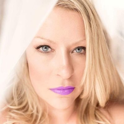 Published, International Award Winning, PNW Photographer 🌲🌊specializing in women's & children's fine art portraiture. 📸
Instagram ~ @slphotography83 👸🏼