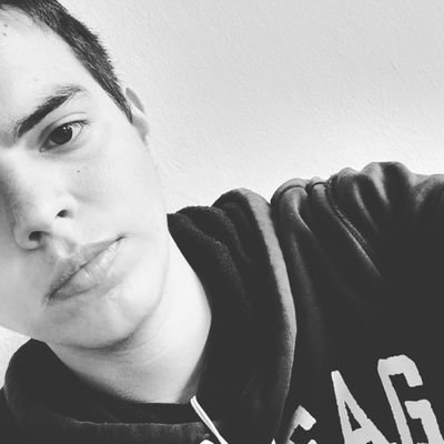 IG: _wmmg Como podemos esperar encontrar la felicidad en algun momento si no somos personas felices.