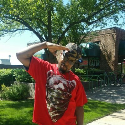 Booking info for Kindoe : familytied734@yahoo.com, michiganboyz.com@gmail.com