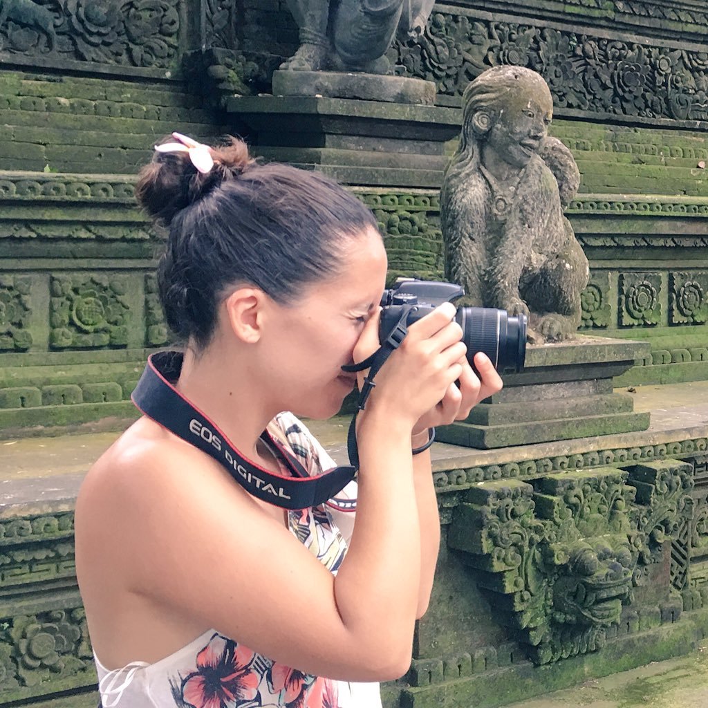 Lauritalma's profile picture. Periodista afincada Nueva York. 
Escribo, hago fotos, viajo todo lo que puedo y disfruto muchísimo comiendo. 
Cambio de opinión con mucha frecuencia.