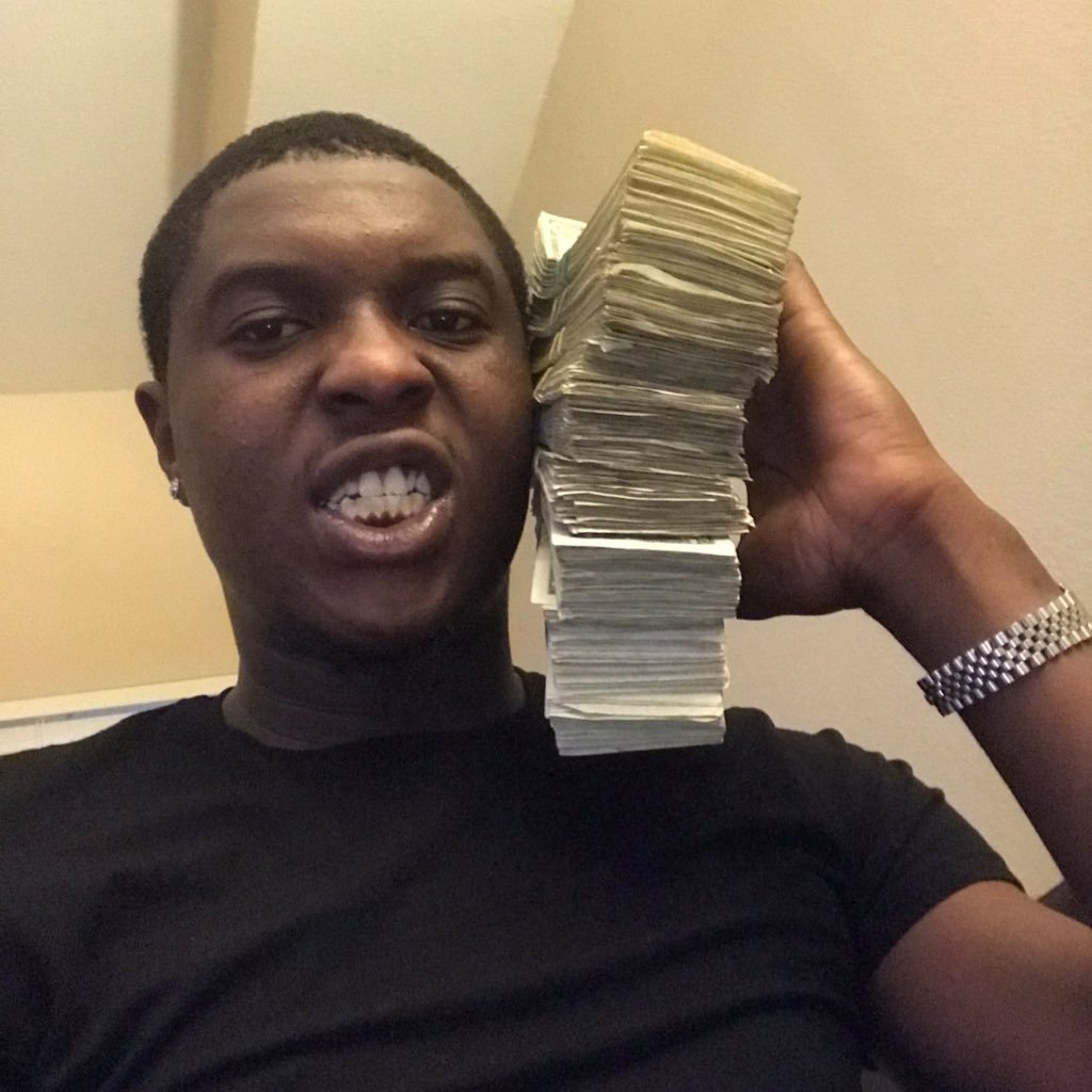 frostyrichm's profile picture. Crazy😍😍😍 Hacked @ 10k starting over 😴