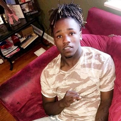 Booking & features: karimshereeef@ymail.com. DBE 200 the team Reef 200 what I go by We on the come up ✌🏾️💯💯💸💸 #upgang #mirboi #26 #DBM #A-13