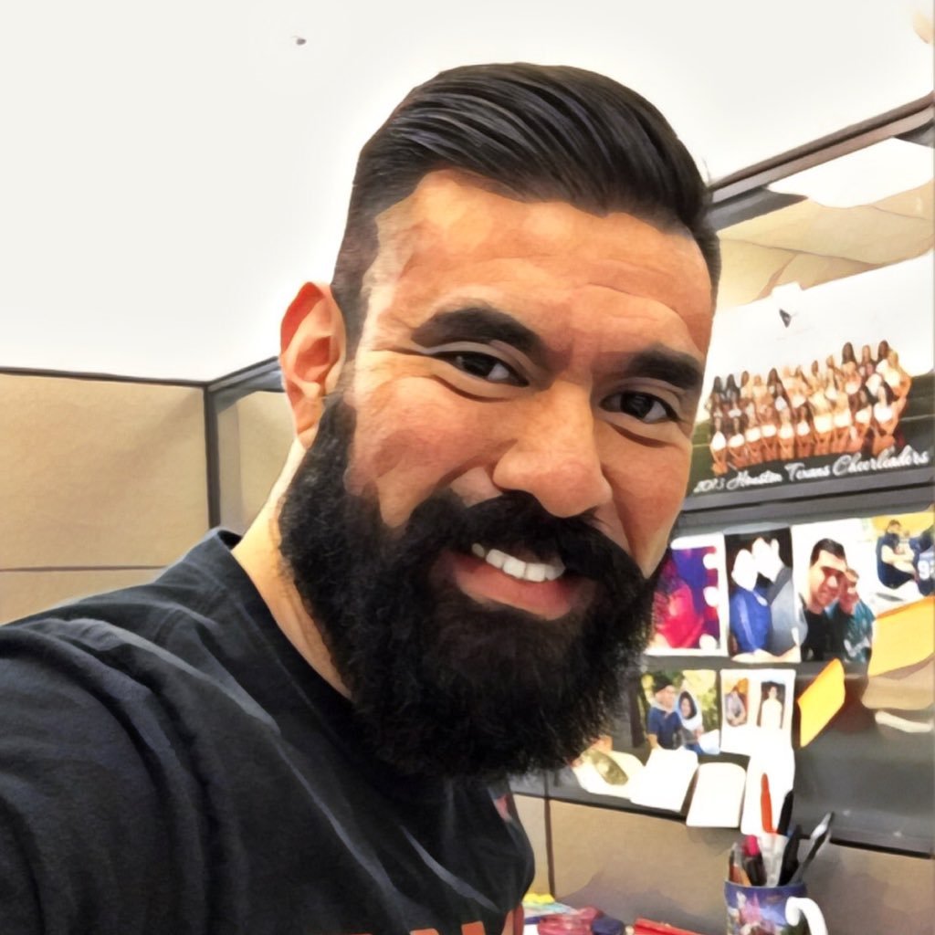 promethevz's profile picture. GOD | Husband | Fitness | Woodworker | Evangelist