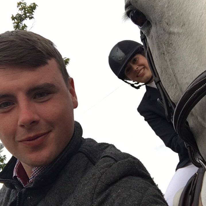 Ba Acc &Finance student,
ex-jockey,
football farming and fast horses,
stroke survivor, live life ✌️