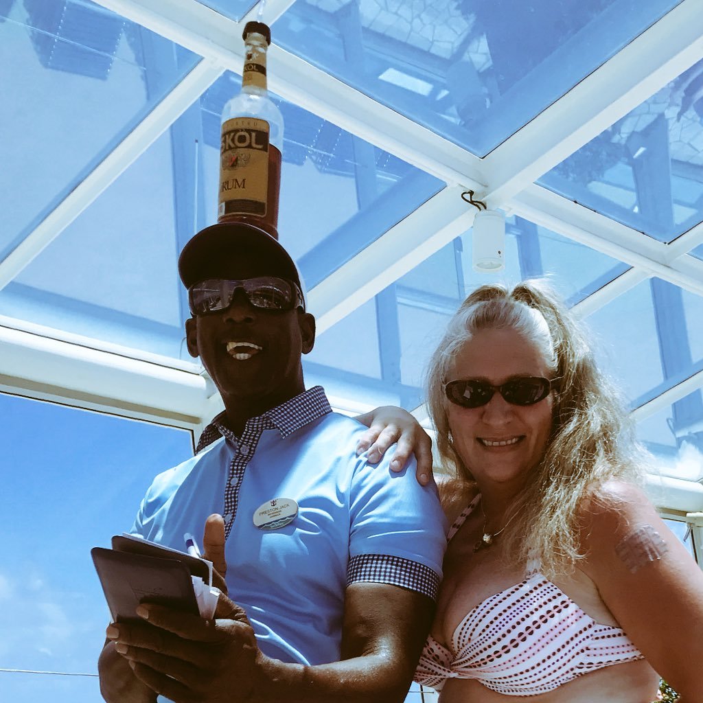 meljordyn's profile picture. Mother, teacher, daughter, friend.....