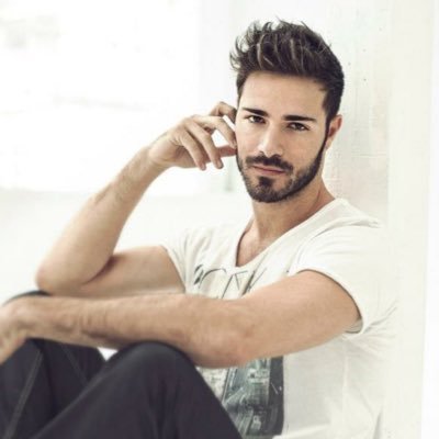 howtobecomeamo1's profile picture. How To Become a Successful Model