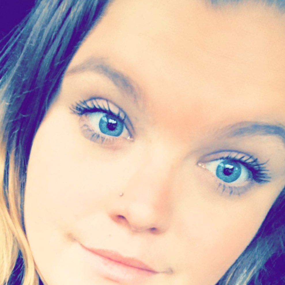 meggoo228's profile picture. EST.1991. be in love with your life. every minute of it.. #tweetfree